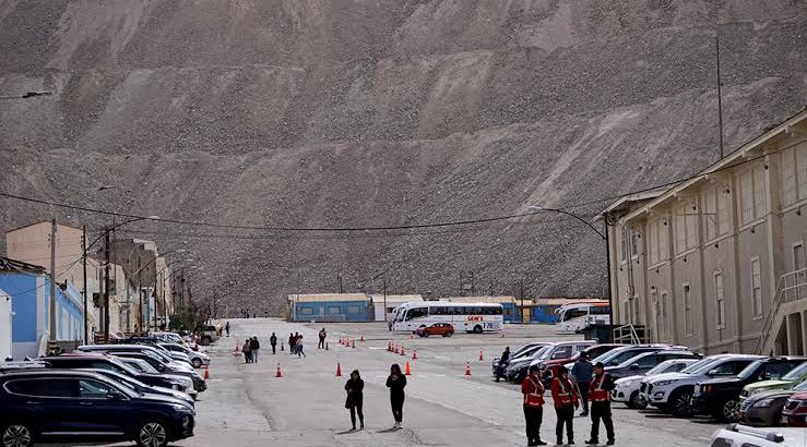 Amenazan mineros de Gómez Urrutia a gobernador Durazo con cerrar carretera en Caborca