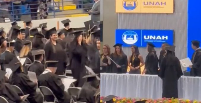 Le roban su título universitario en plena graduación