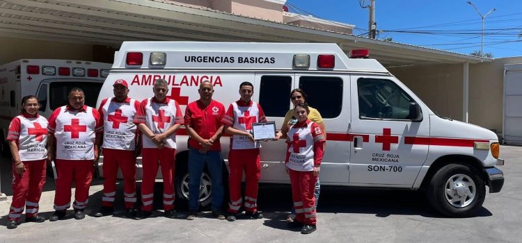 Recibe Cruz Roja Pitiquito donativo de una unidad de parte de Cruz Roja Puerto Peñasco