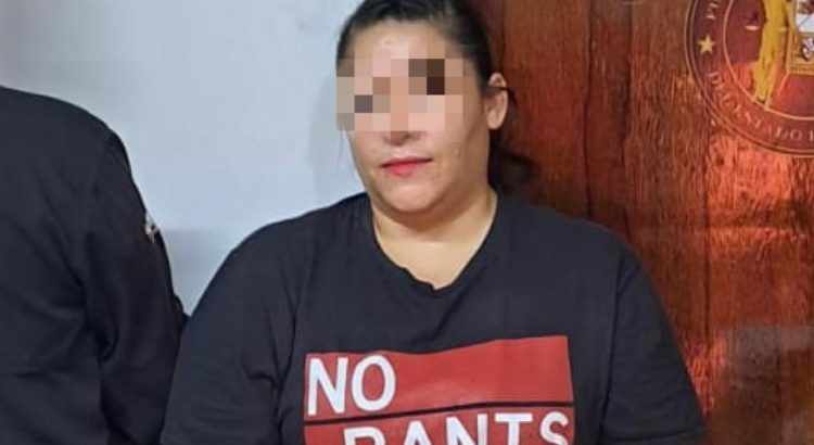 Elementos de AMIC aseguran a mujer por maltrato infantil