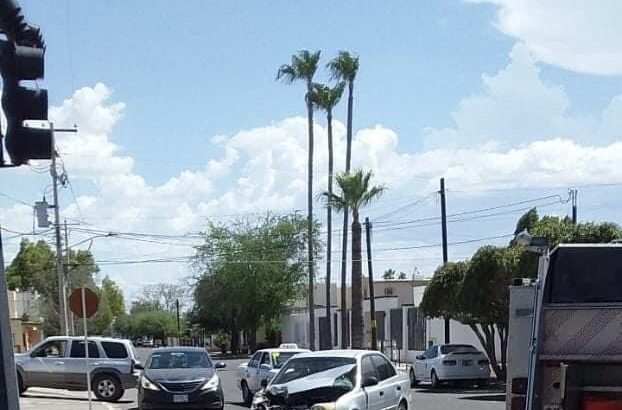 Fuerte choque en Caborca