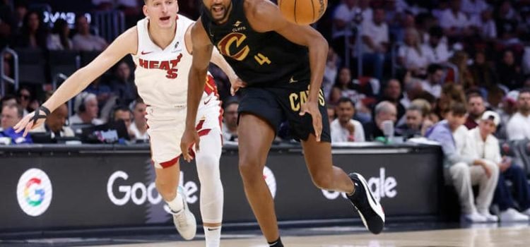 Cavs barren a Heat y logran la serie más desigual en la historia de playoffs de la NBA