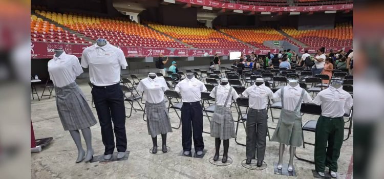 Entrega de uniformes para educación básica en Sonora empezará en mayo Entrega de uniformes para educación básica en Sonora empezará en mayo