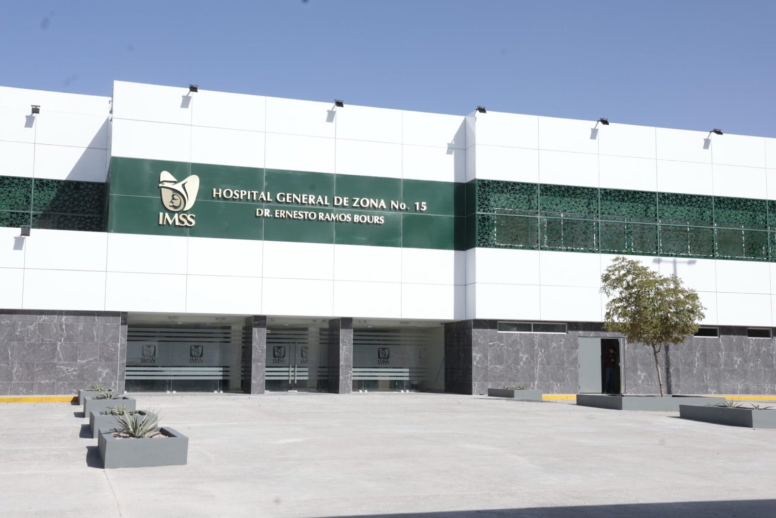 IMSS anuncia que en dos meses entrarán en operación los nuevos hospitales de Hermosillo y Navojoa; sumarán más de 250 camas y miles de trabajadores de la salud en Sonora